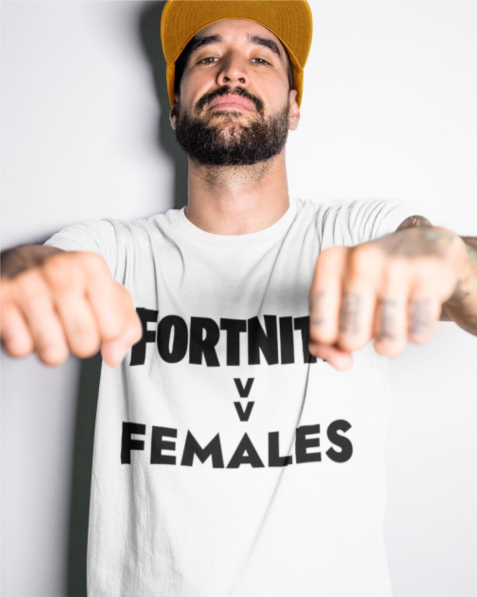 T220 - T-shirt - Females - Funny Outfits